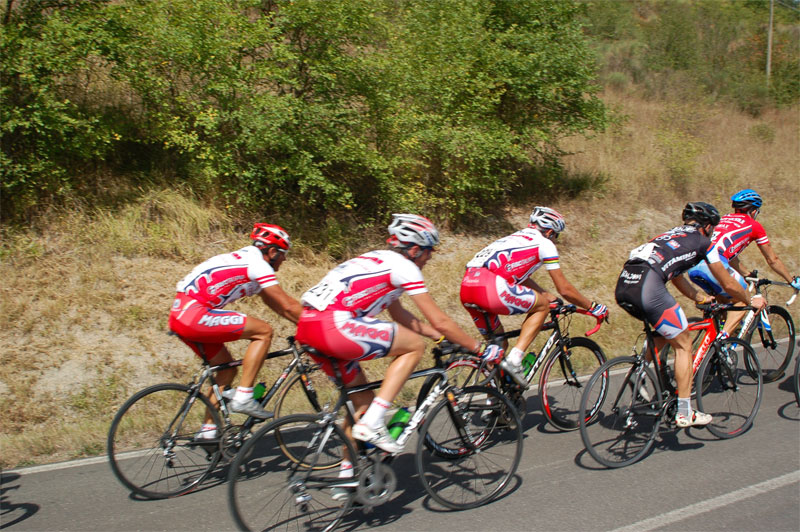 gal/2006/07 - Fondo della Valdarbia II serie/3 - Su e giu per le crete e  l arrivo/DSC_0050-01.jpg